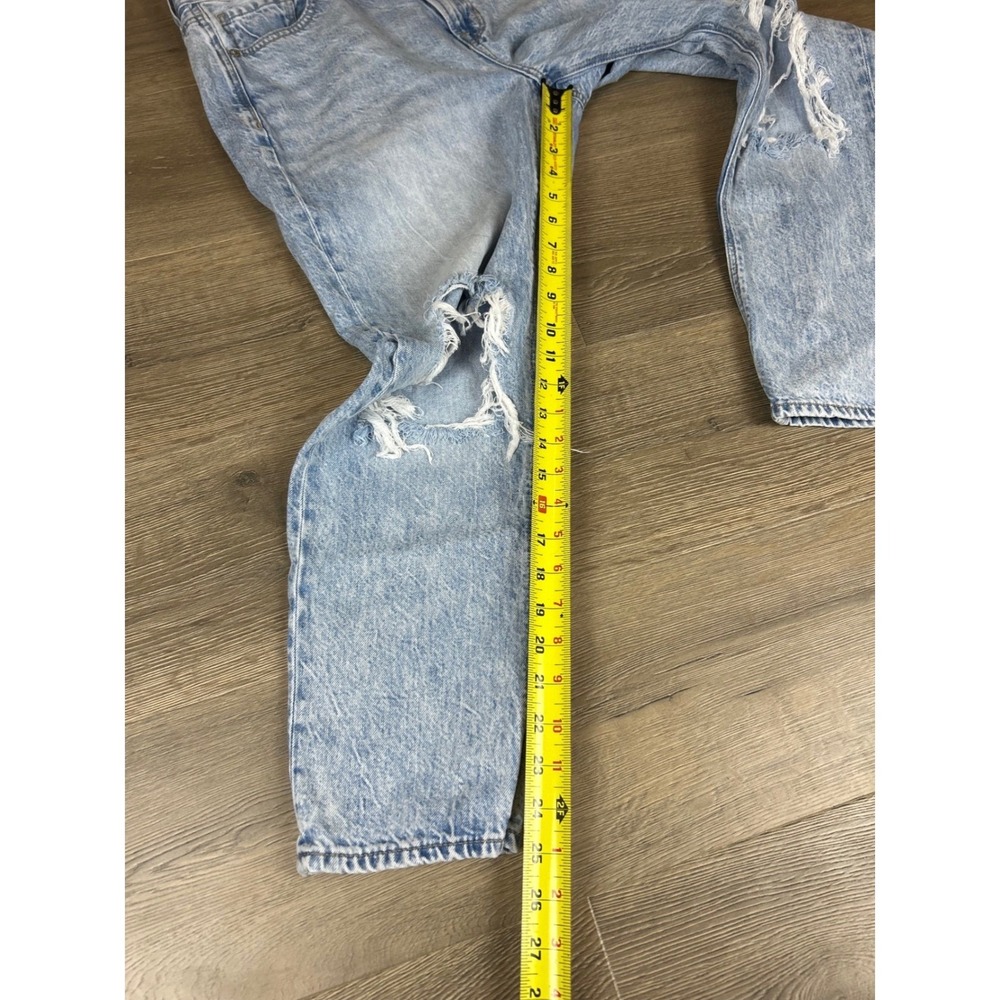 American Eagle Mom Jeans Light‎ Acid Wash Distressed High Rise Size 10 Short - Picture 11 of 13